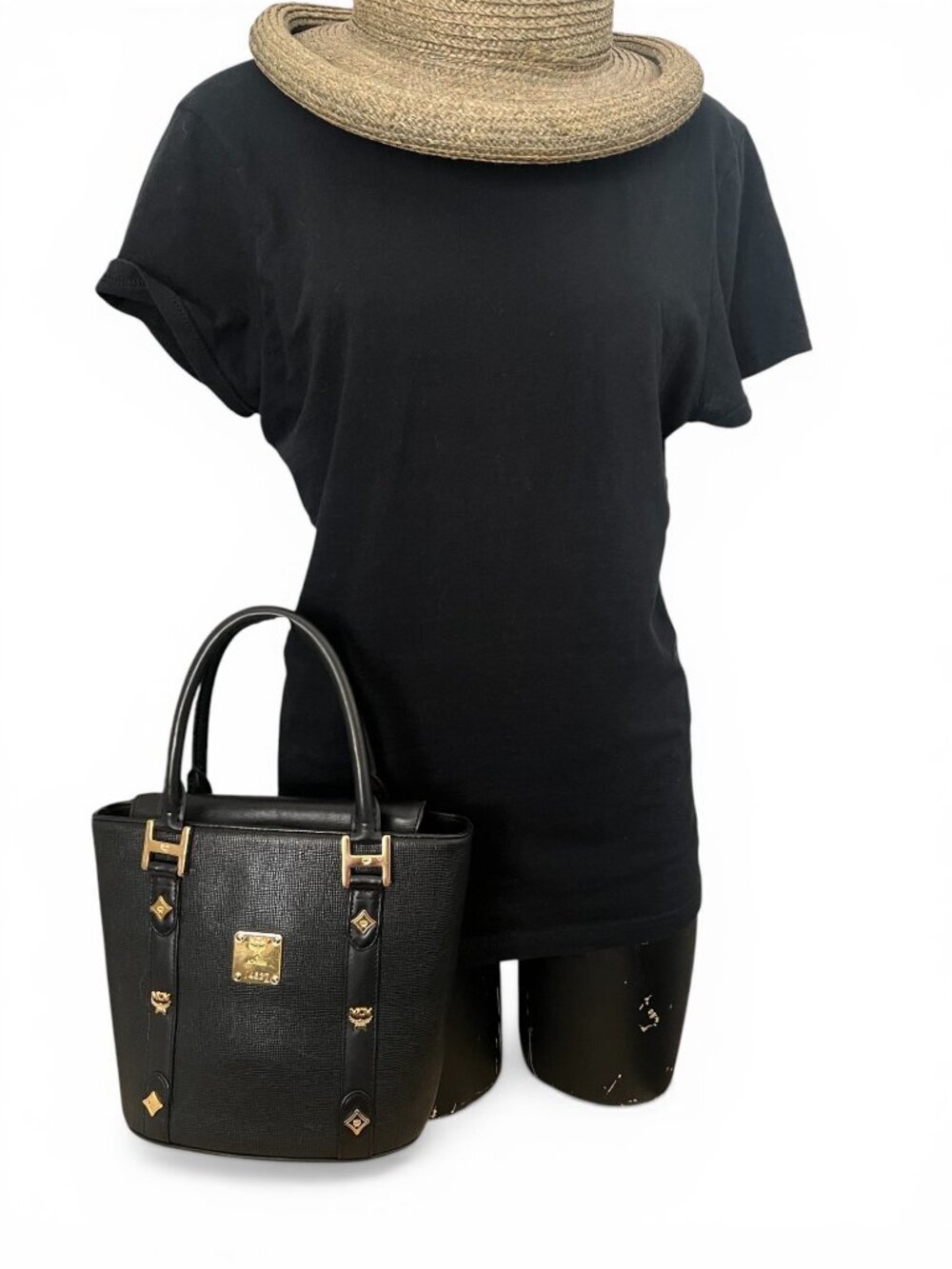 MCM Black Leather Small Bucket Bag With Gold Hardware & Logo Accents - Picture 2 of 9